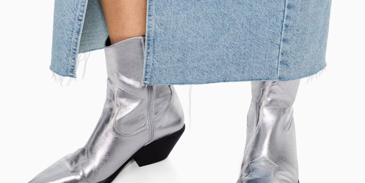No es casualidad que la falda midi larga de Bershka sea best seller en toda España