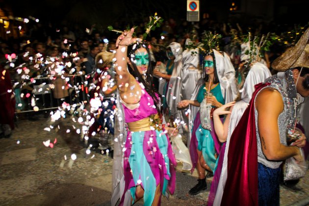 carnival sitges  confetti