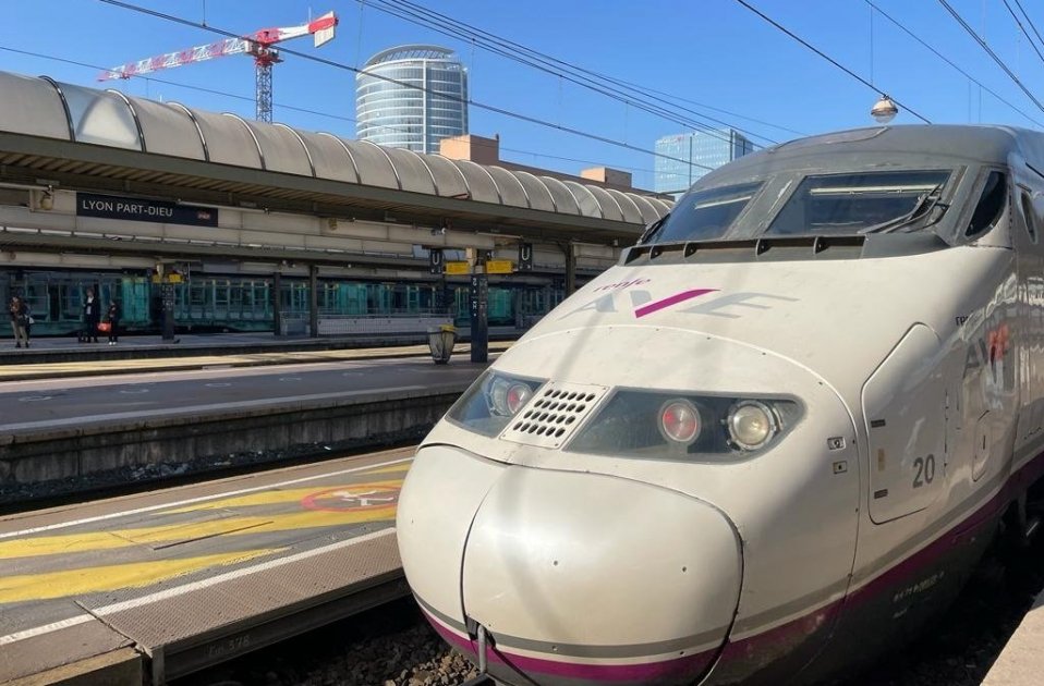 EuropaPress 4985813 au renfe estacion lyon punt sortir barcelona