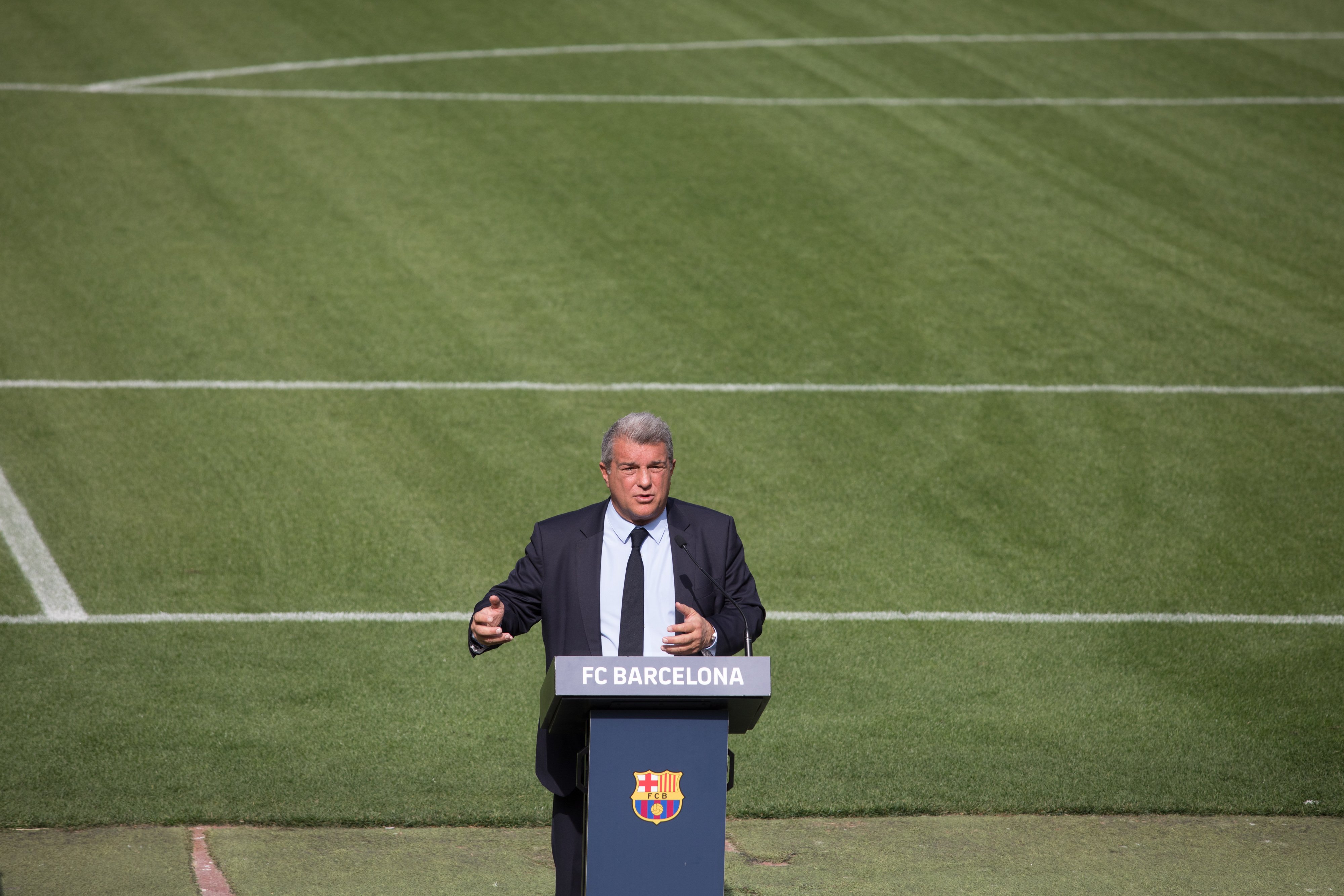 Joan Laporta, con la mosca detrás de la oreja con el niño mimado en el vestuario del Barça, no es una estrella