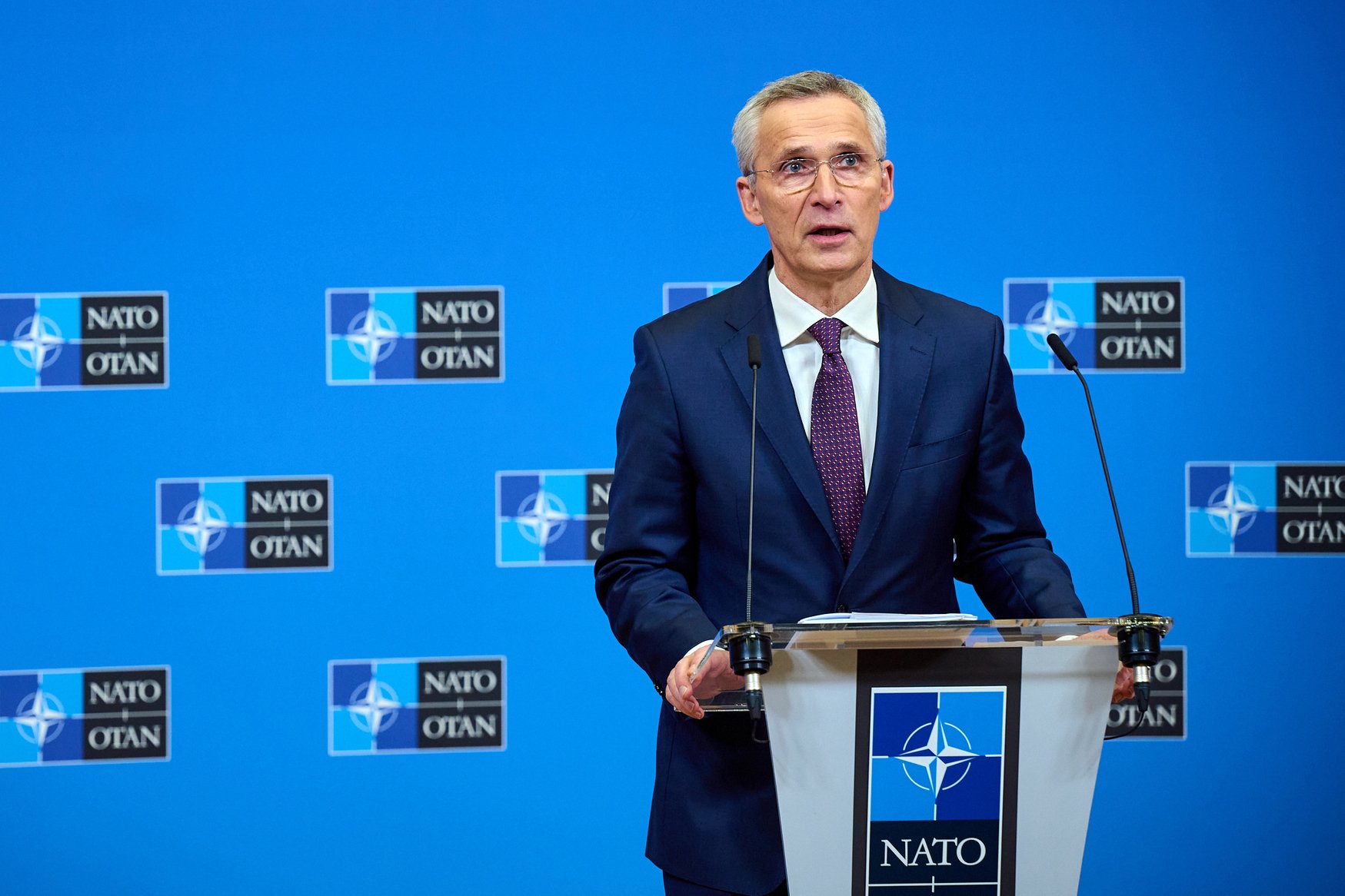 L'OTAN demana a Rússia que reconsideri la suspensió del tractat de desarmament nuclear amb els EUA