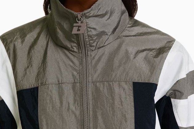 Cazadora cropped efecto nylon color block2 Cazadora cropped efecto nylon color block2