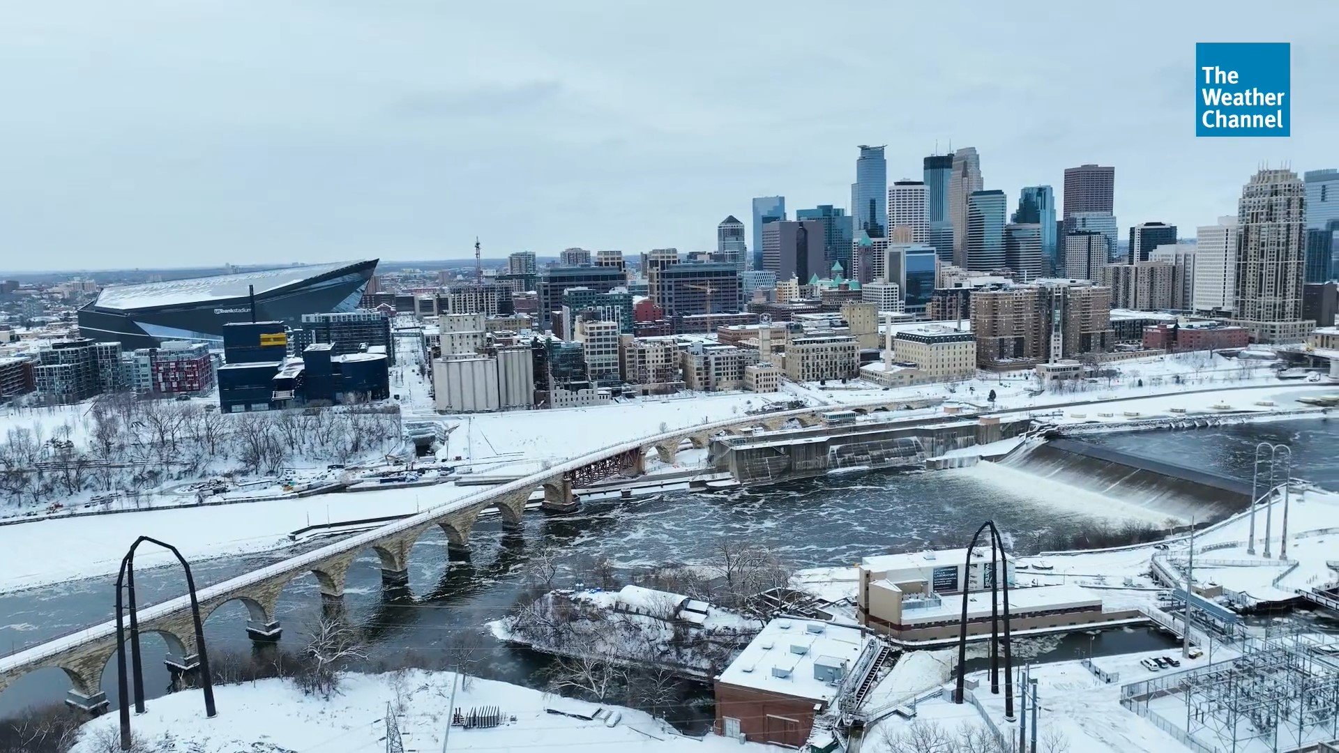 Més d'un miler de vols cancel·lats als Estats Units per un fort temporal