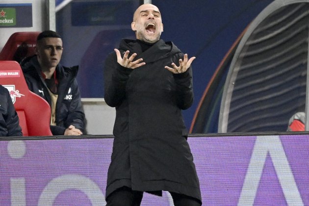 Pep Guardiola enfadado / Foto: EFE - Filip Singer Pep Guardiola enfadado / Foto: EFE - Filip Singer