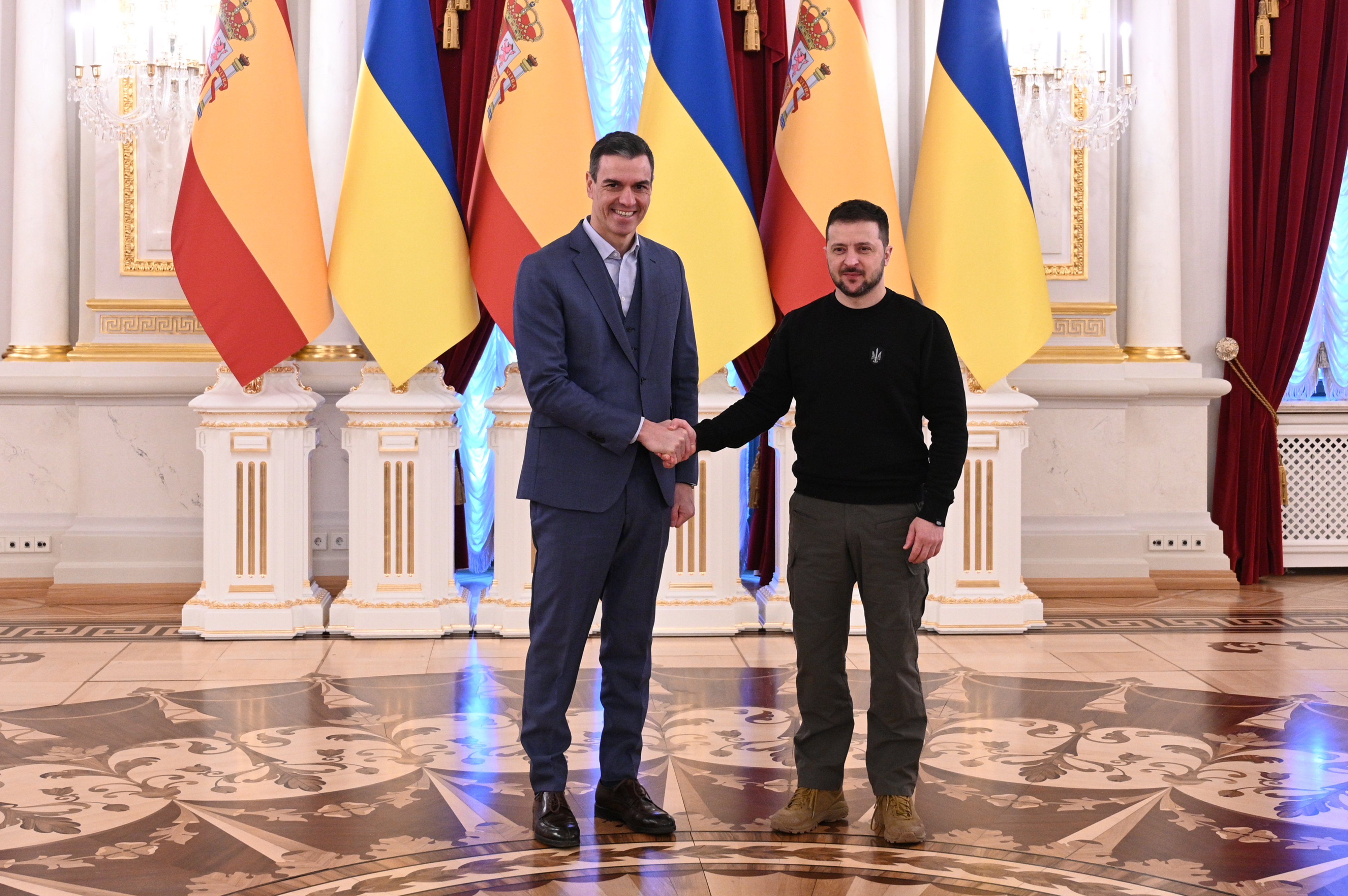 Reunió sorpresa entre Pedro Sánchez i Volodímir Zelenski a Moldàvia