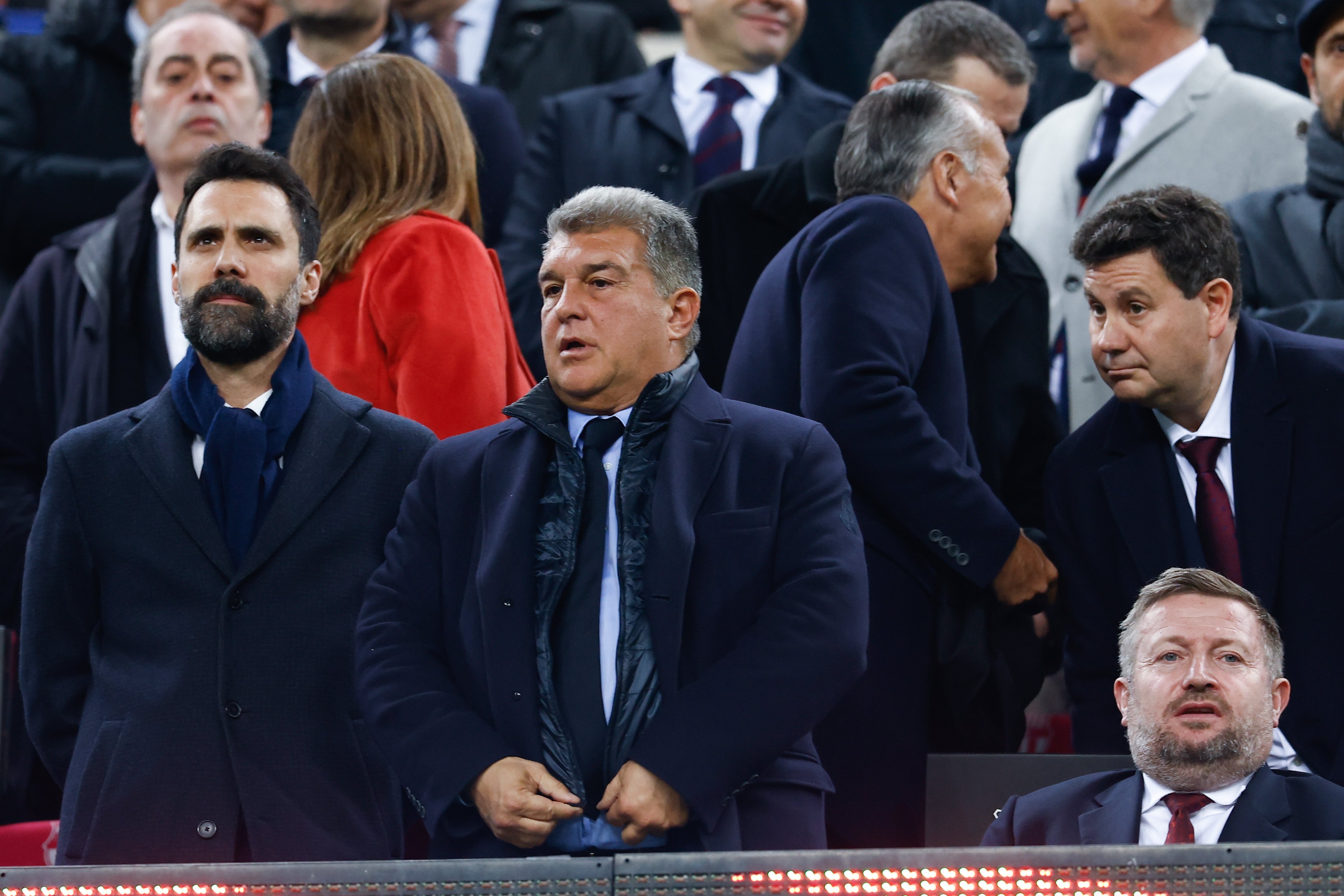 2 fitxatges perduts després de l'eliminació de l'Europa League, li han dit a Joan Laporta que no venen