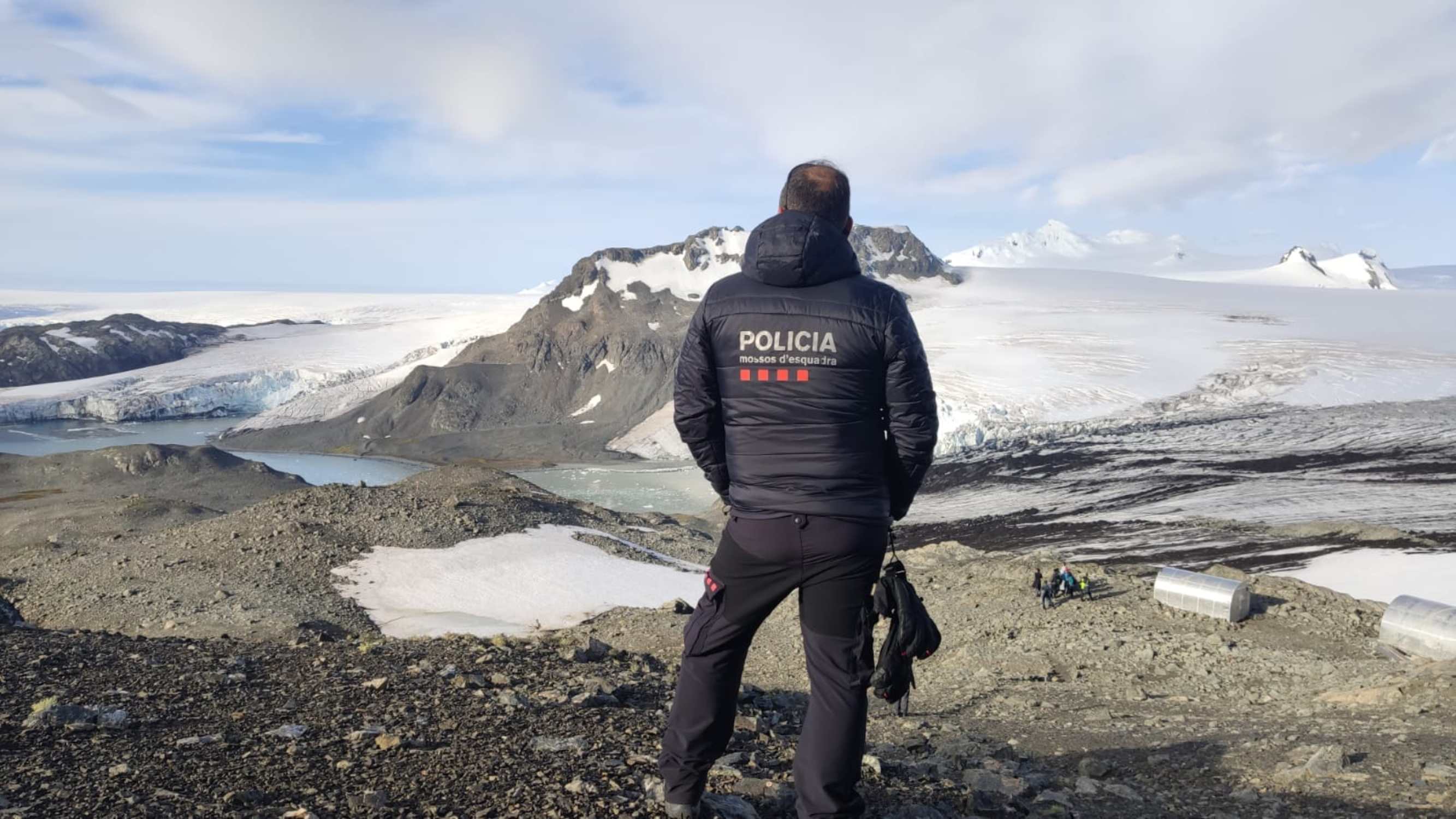 Los Mossos en la Antártida para proteger a los científicos catalanes de la misión Challenge