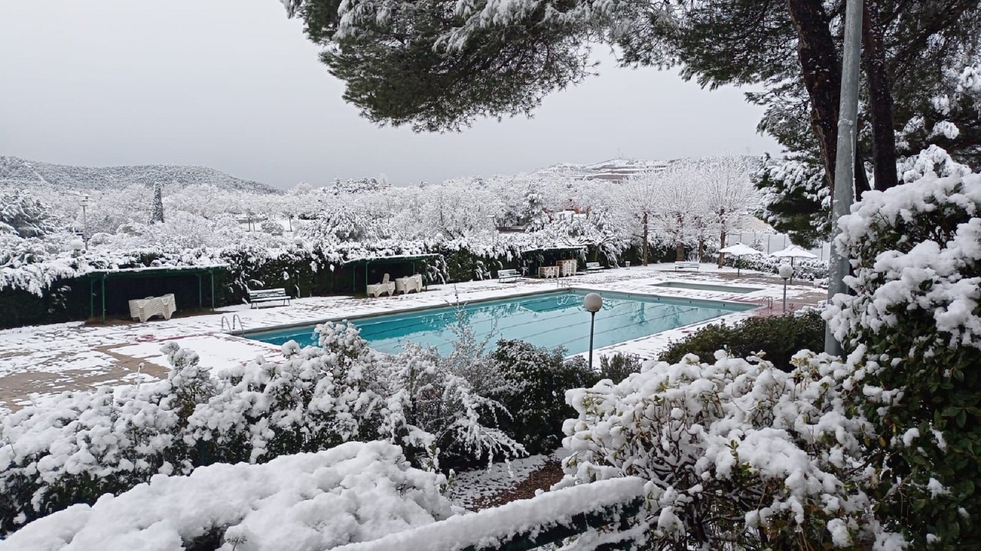 Piscina del casino de Begues Piscina del casino de Begues
