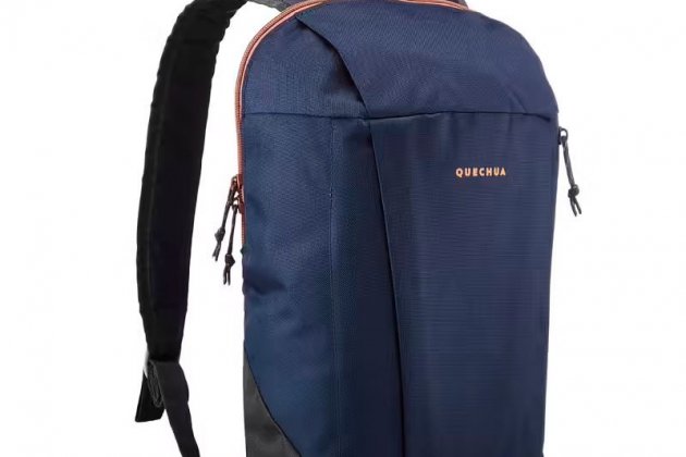 Mochila pequeña de montaña y trekking 10L Quechua1 Mochila pequeña de montaña y trekking 10L Quechua1