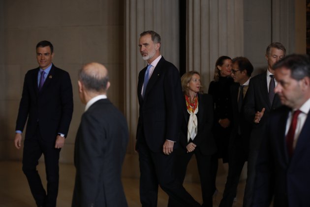 Felipe VI Barcelona serio MWC EFE