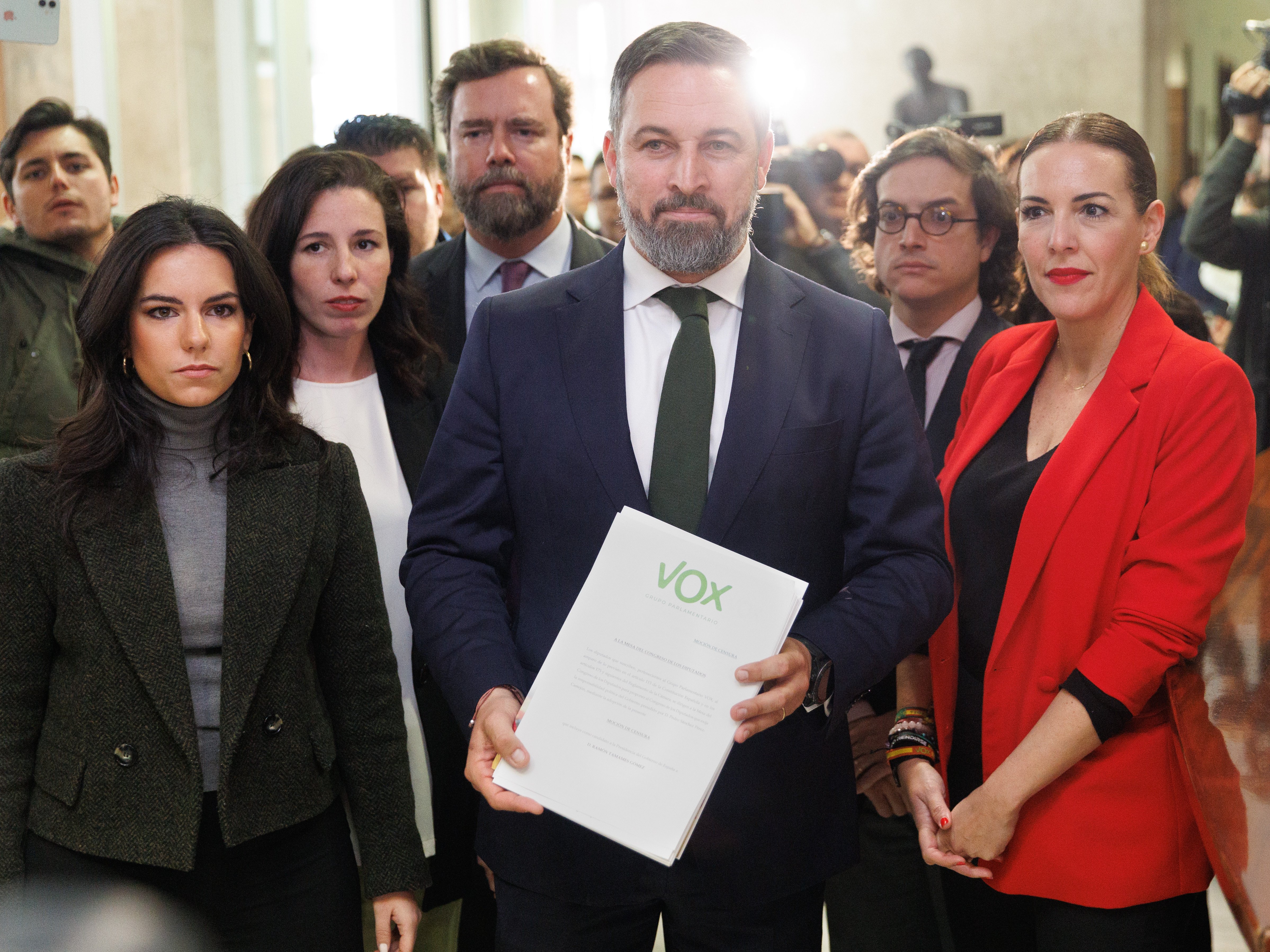 Vox registra la moción de censura contra Pedro Sánchez: "No podemos quedarnos de brazos cruzados"