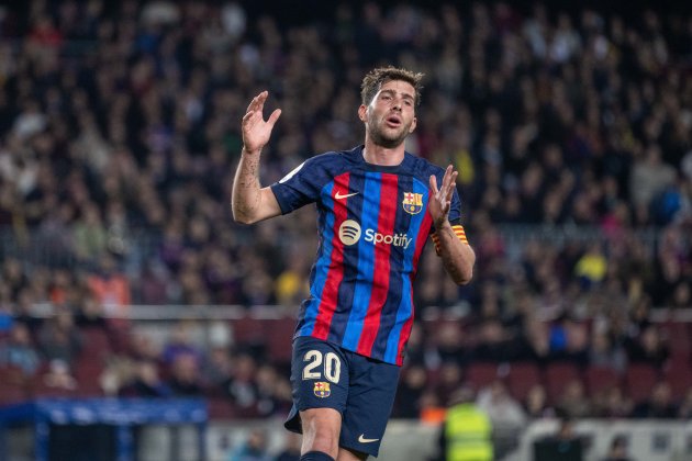 Sergi Roberto lamentando una ocasión fallada cono el Barça en el Camp Nou / Foto: Europa PRess