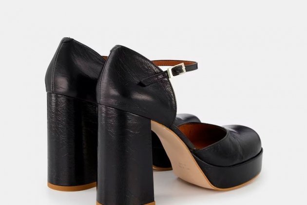 Zapatos con puntera redonda plataforma y tacón bloque de Ángel Alarcón1 Zapatos con puntera redonda plataforma y tacón bloque de Ángel Alarcón1