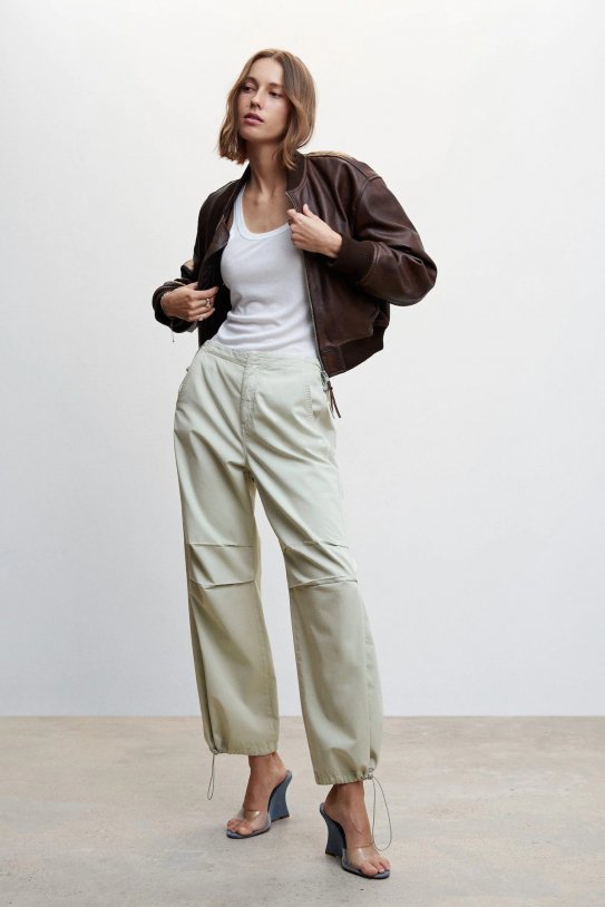 Pantalón de Mango Pantalón de Mango
