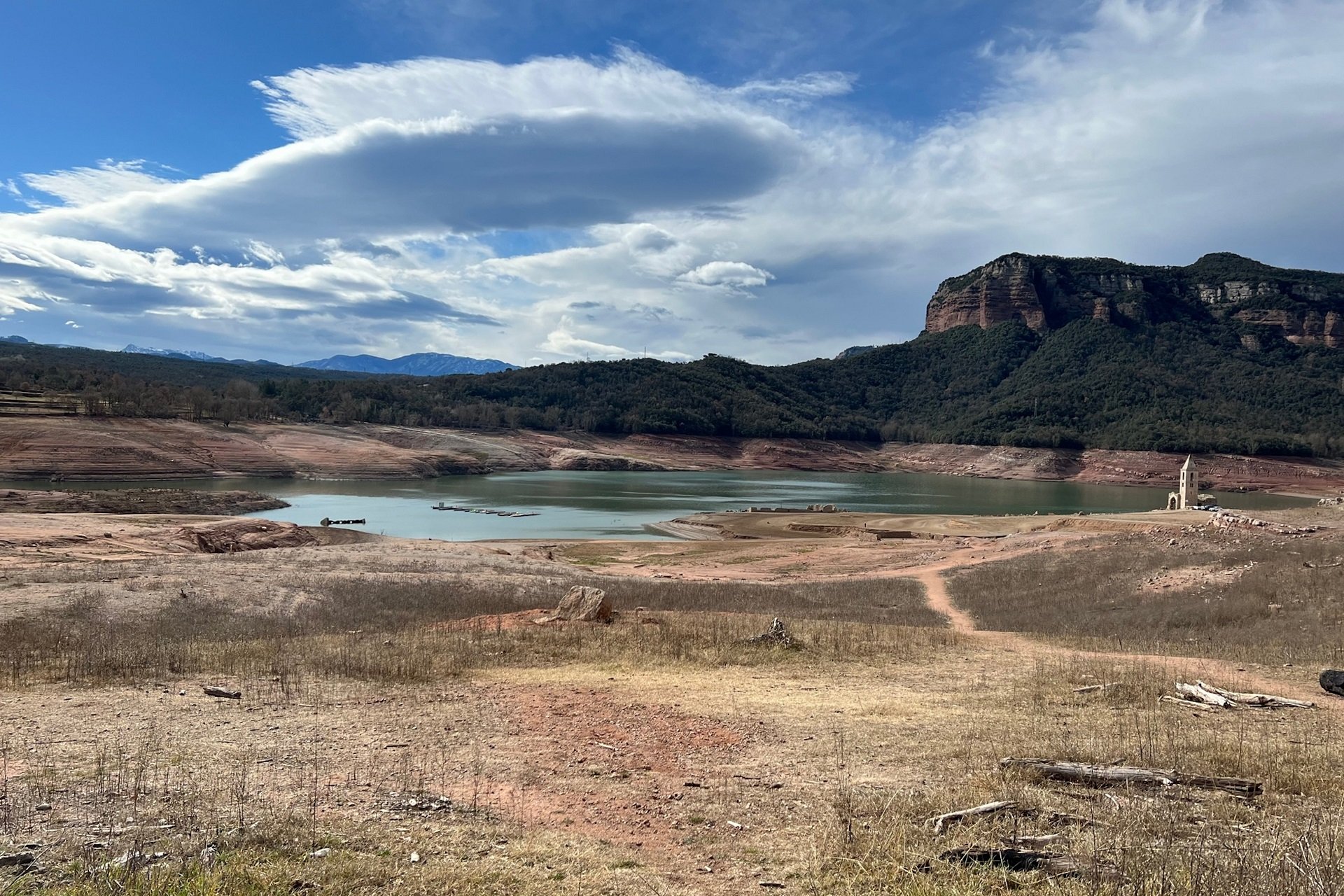 La necesidad urgente de extender el riego agrícola con agua regenerada para evitar restricciones