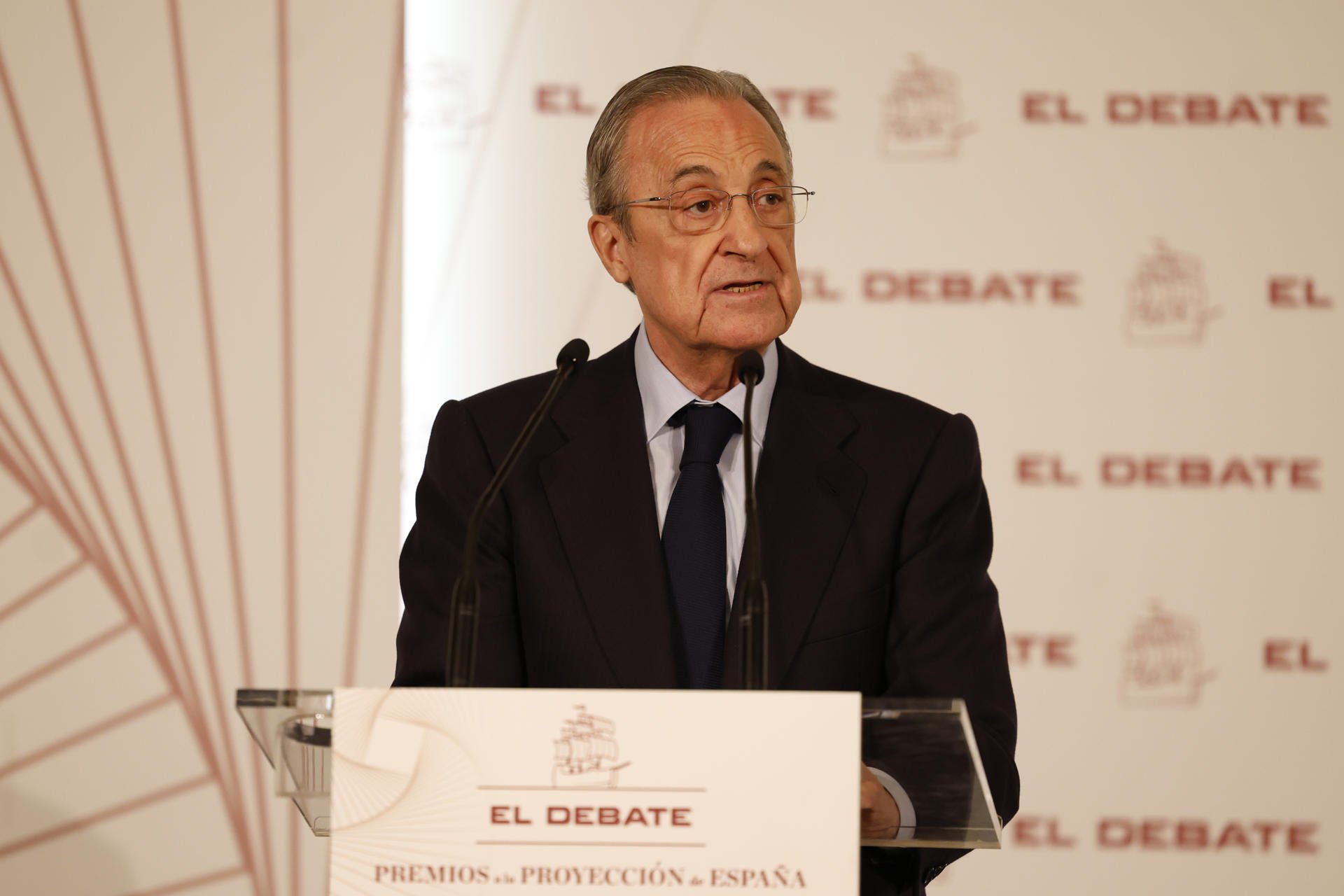 Trucada d'Itàlia irresistible pel capità del Reial Madrid, Florentino Pérez té impossible retenir-lo