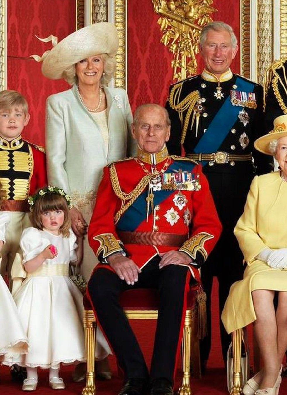 Camilla Parker Bowles y su nieta Eliza Buckingham Camilla Parker Bowles y su nieta Eliza Buckingham
