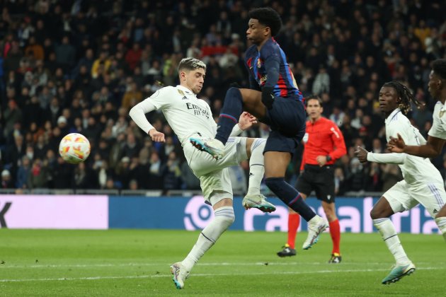 Fede Valverde Alejandro Balde Barça Real Madrid Copa del Rey / Foto: EFE