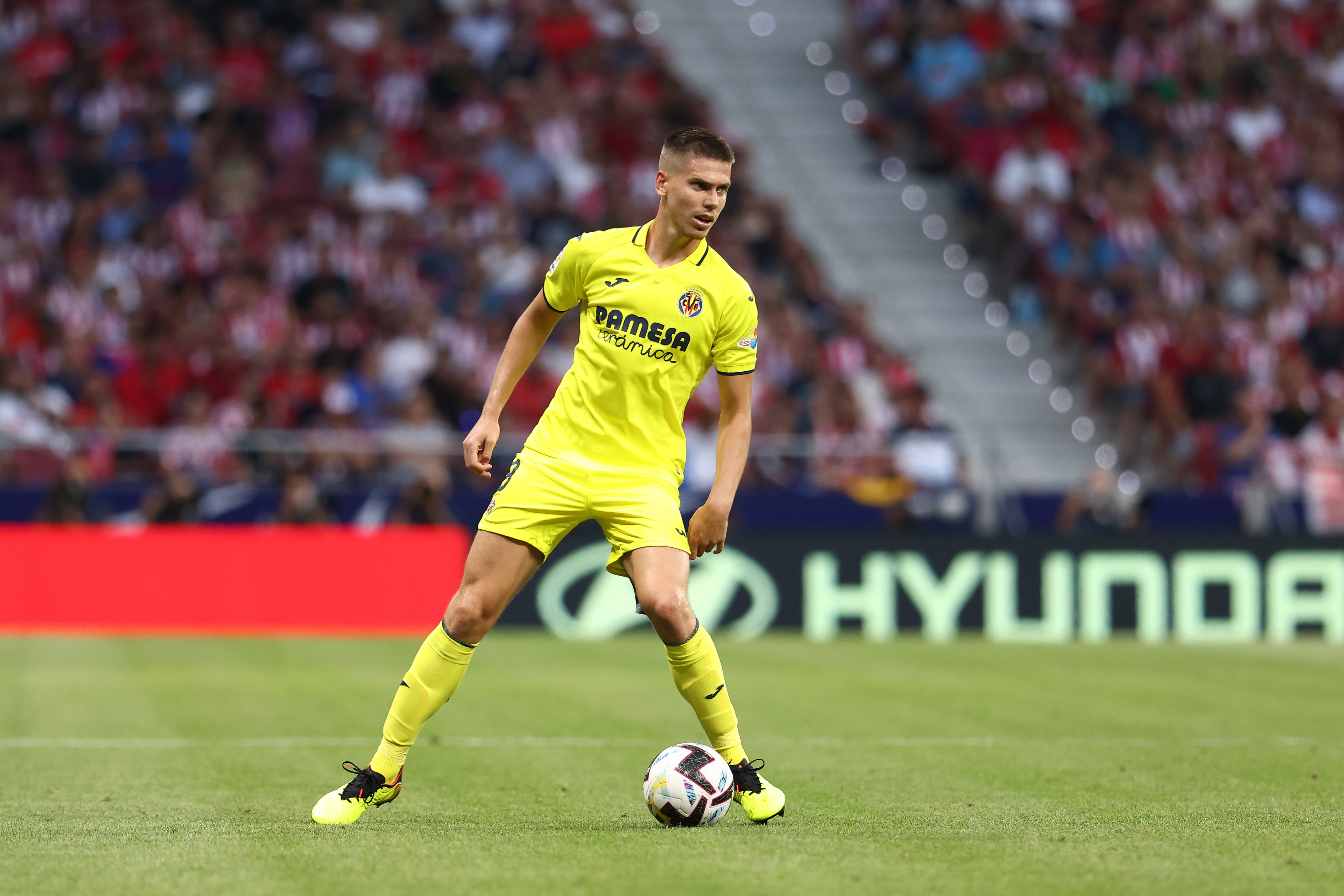 Foyth, de estar a un paso del Barça a negociar con Florentino Pérez su salida del Villarreal