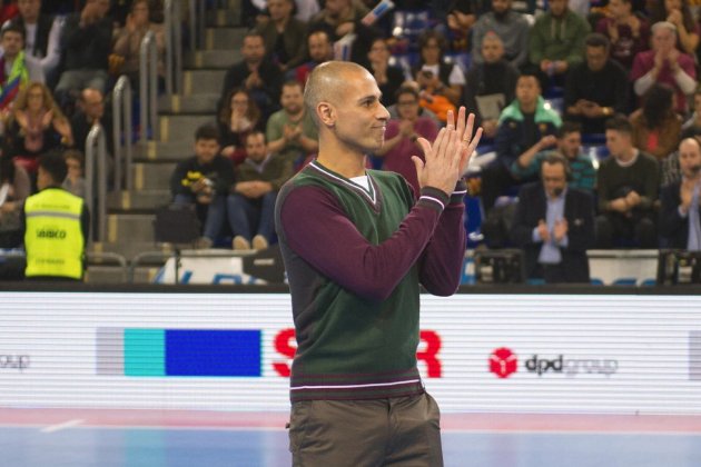 Fernandao en el homenaje que le hizo la afición del Barça en el Palau Blaugrana / Foto: @F6Fernandao