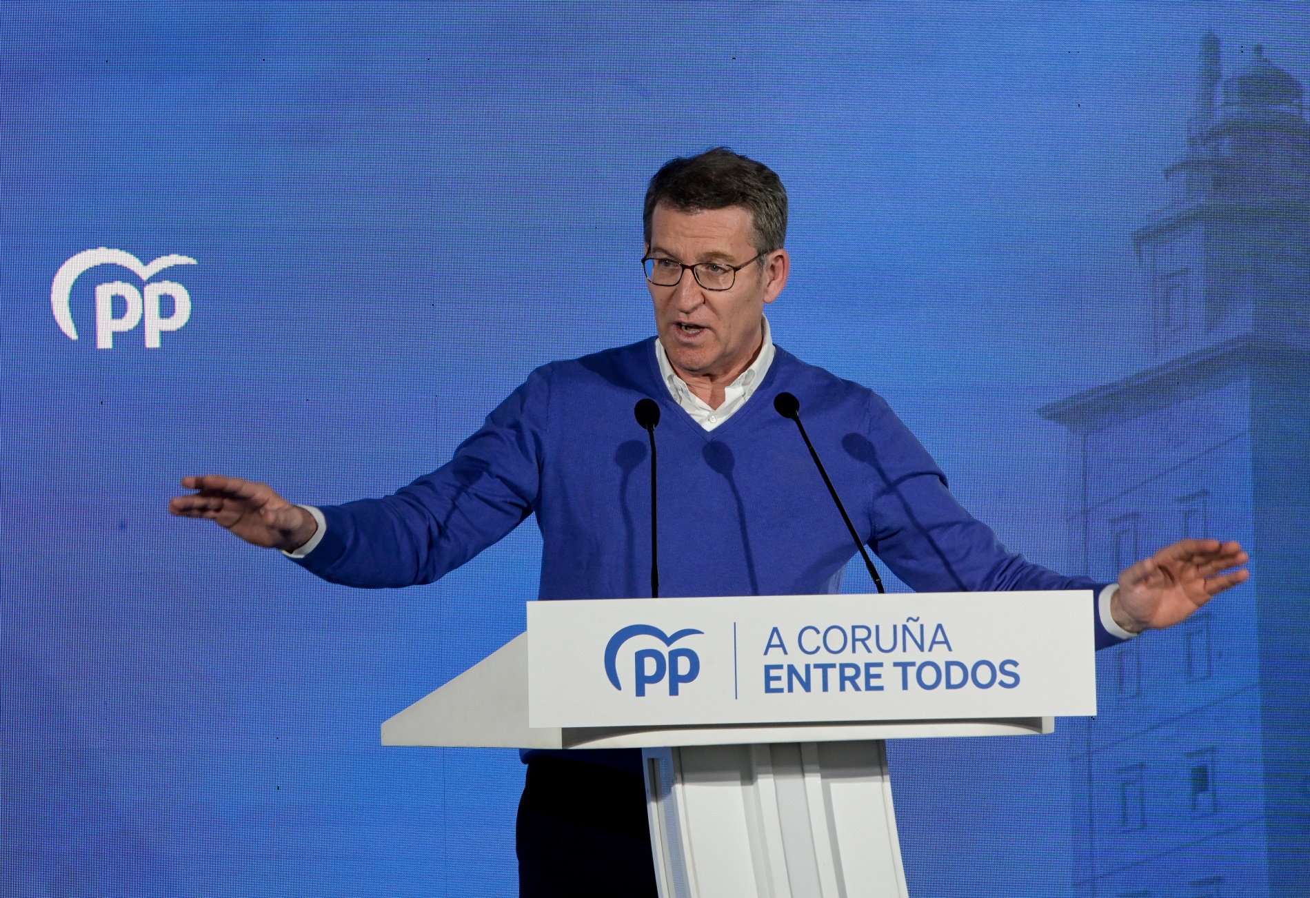 El PP lidera les enquestes mentre el PSOE resisteix l'efecte del cas Mediador