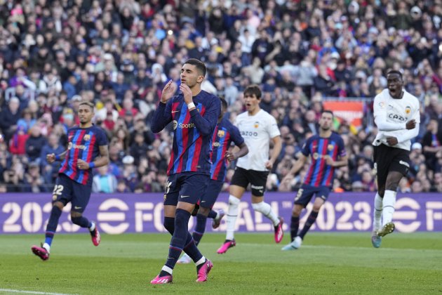 Ferran Torres fallada|decisió|error penal Barça València mans cara / Foto: EFE