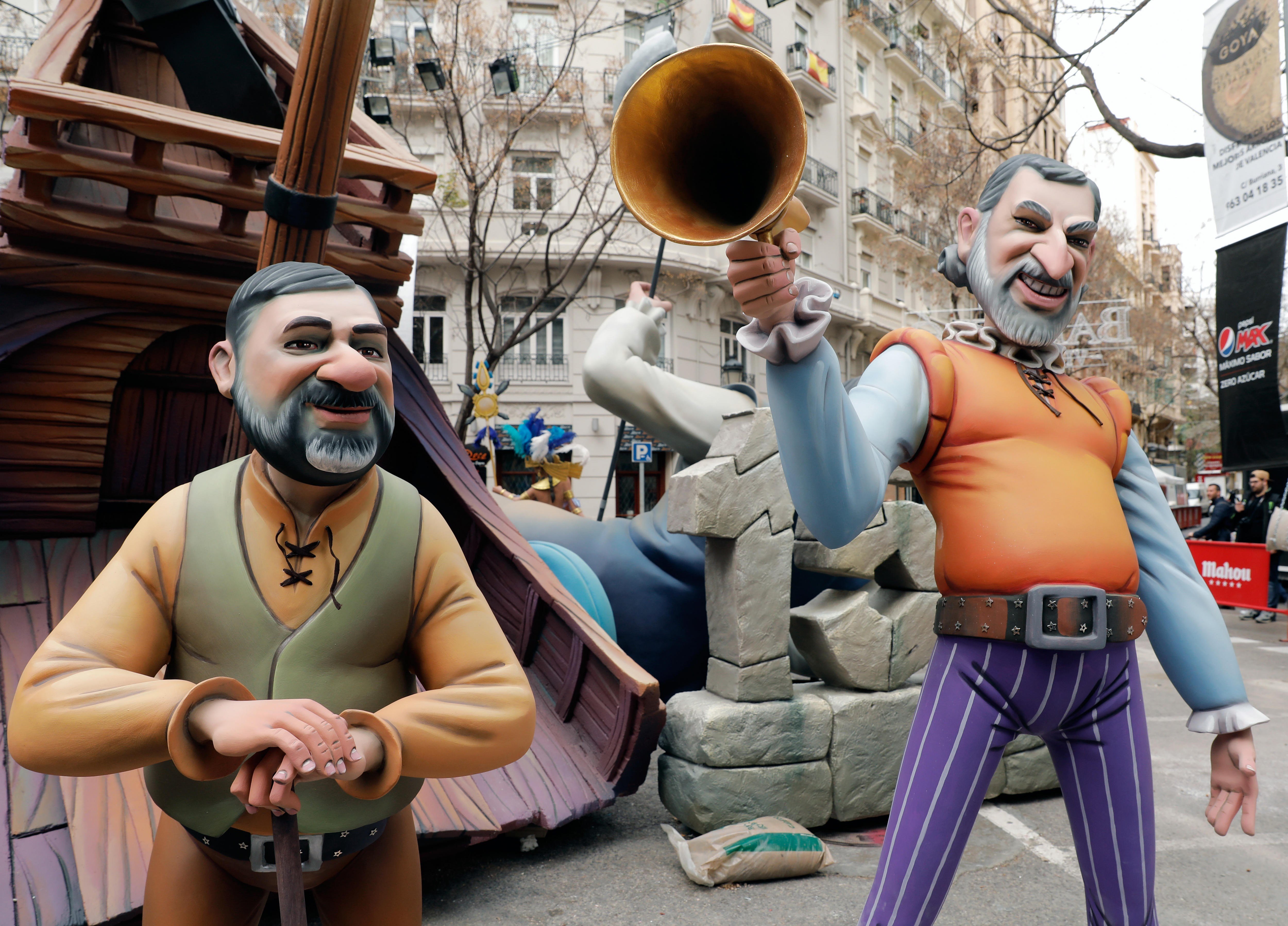 GALERIA: Els Jordis, entre les novetats de les falles 2018