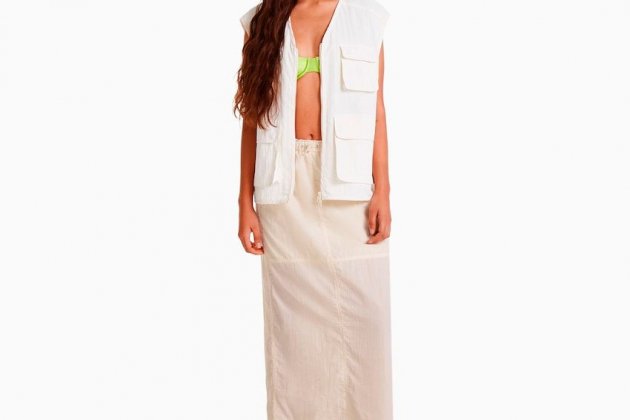 Falda midi efecto nylon Falda midi efecto nylon