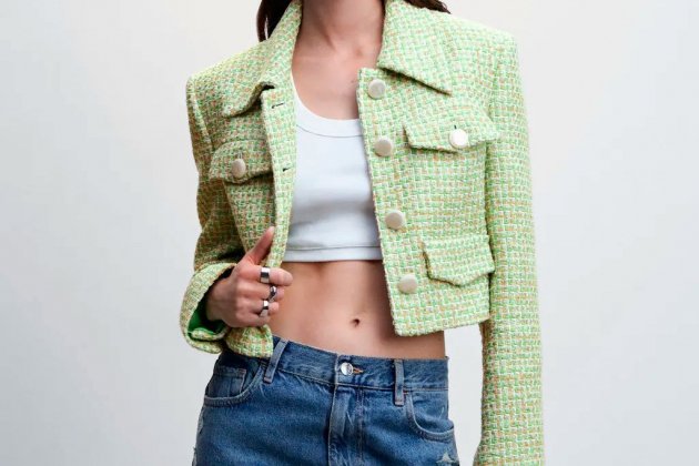 Chaqueta tweed con botones nacarados1