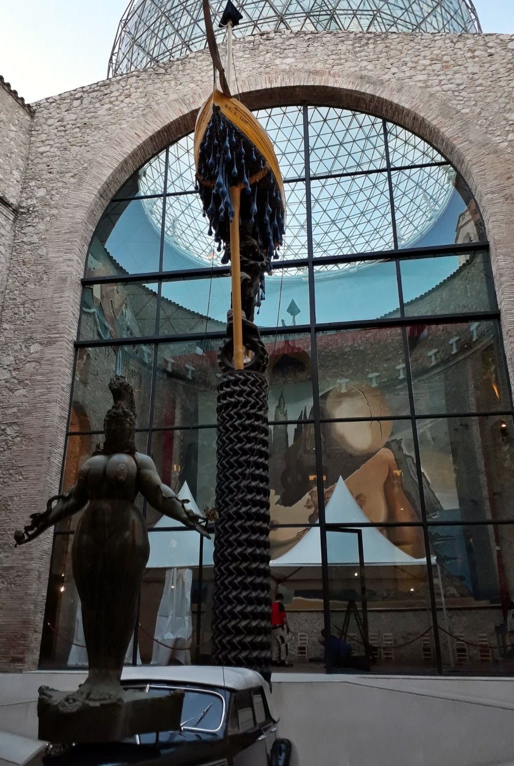 Restitueixen les restes de Dalí al Teatre-Museu de Figueres