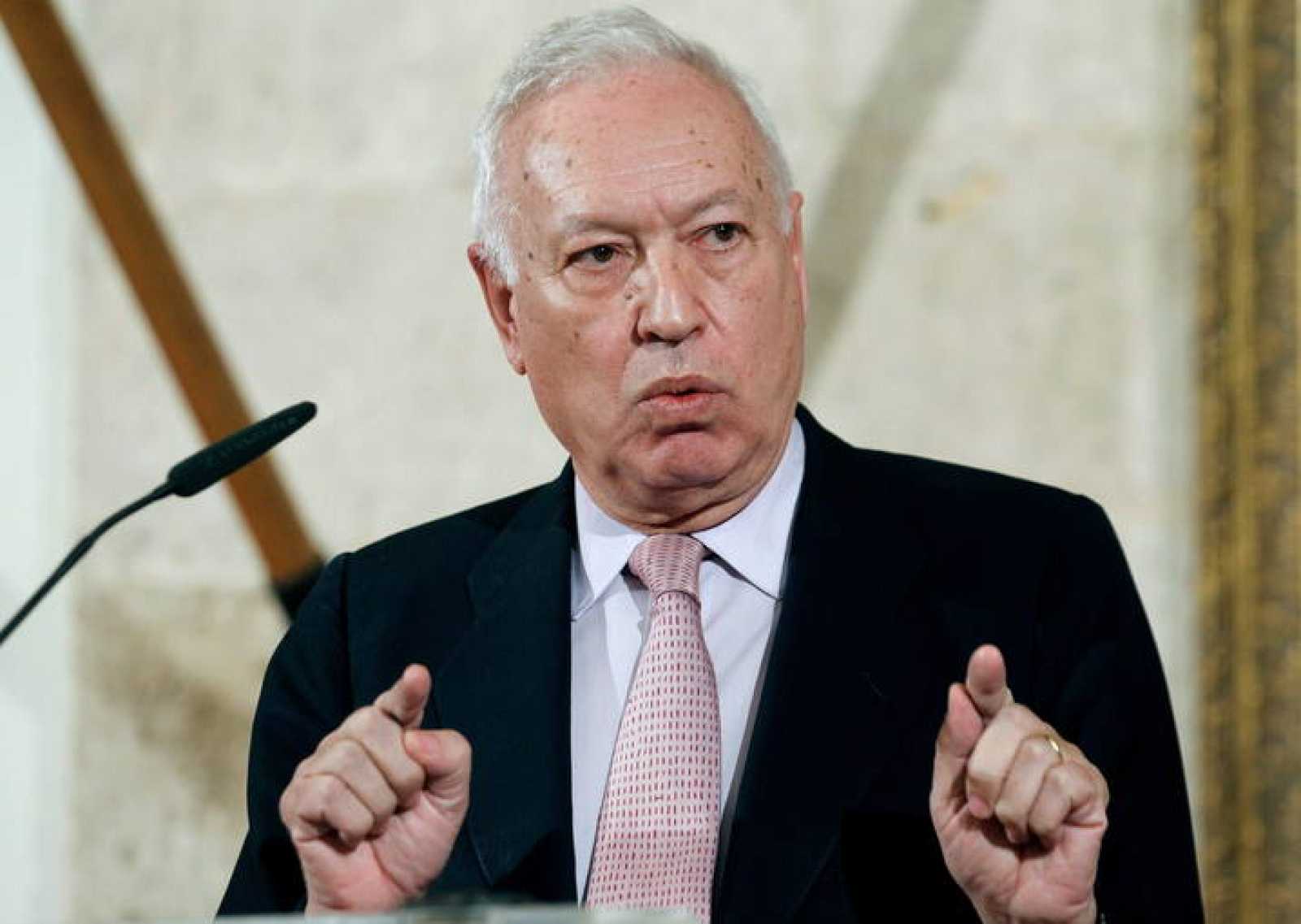 Former minister of exterior Margallo says Sánchez will "legally recognise" Catalan and Basque nations