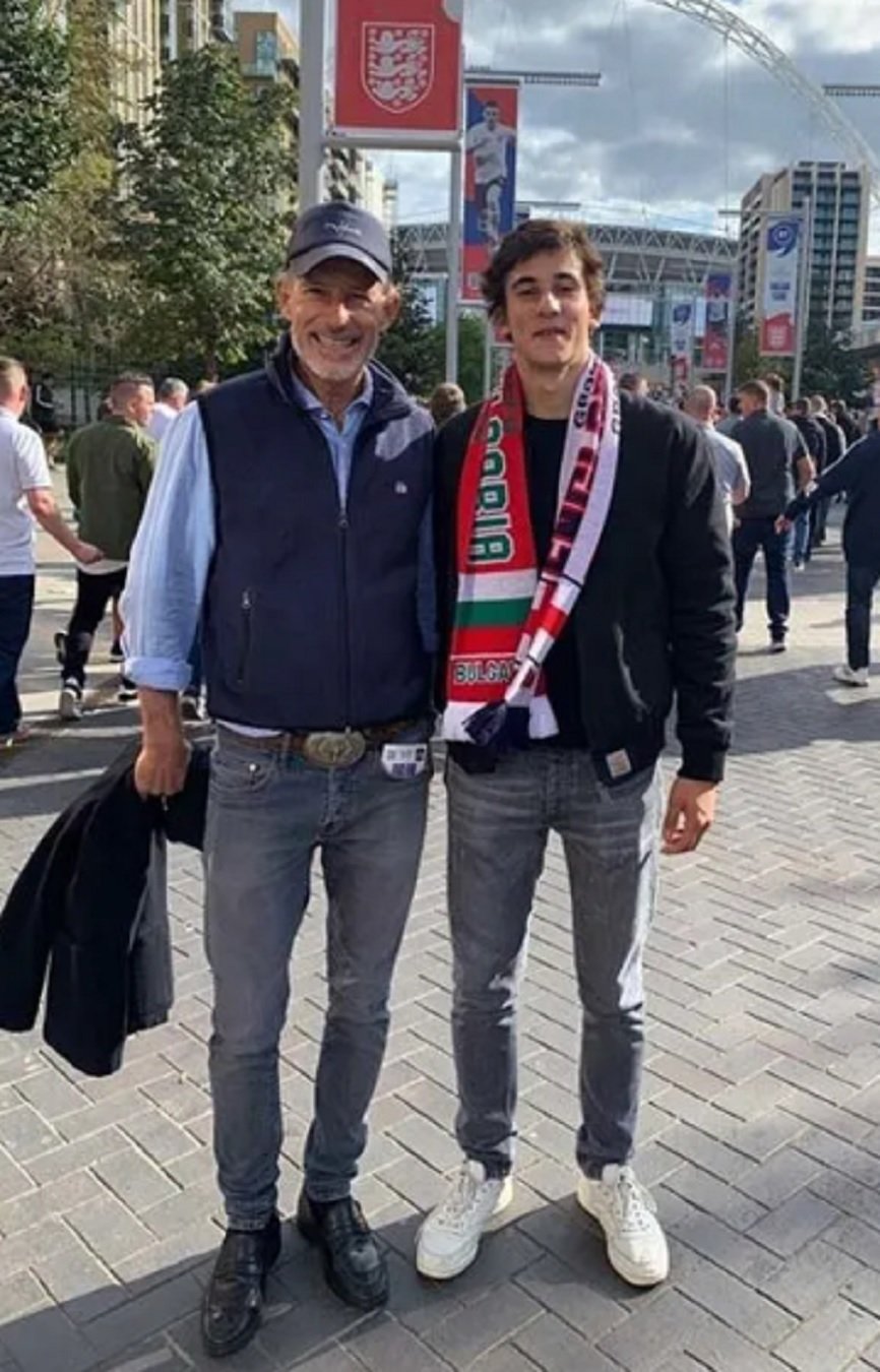 Tássilo de Bulgaria, a la derecha Tássilo de Bulgaria, a la derecha