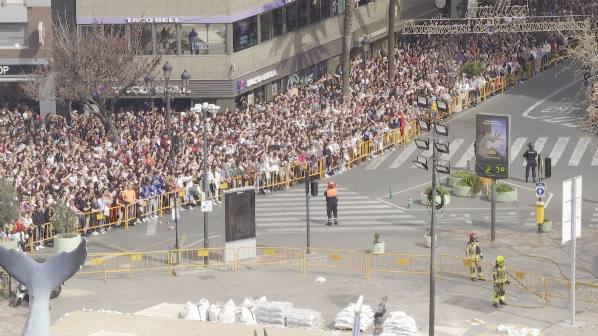 Mascletà tórrida en València: decenas de personas atendidas por lipotimias y ataques de ansiedad