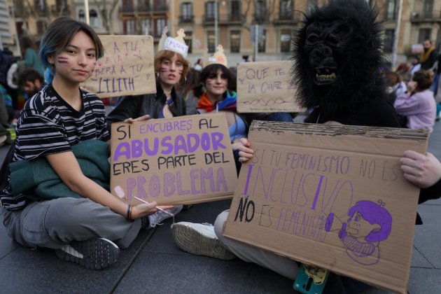 dia de la dona 8M plaça universitat / Foto: Eva Parey