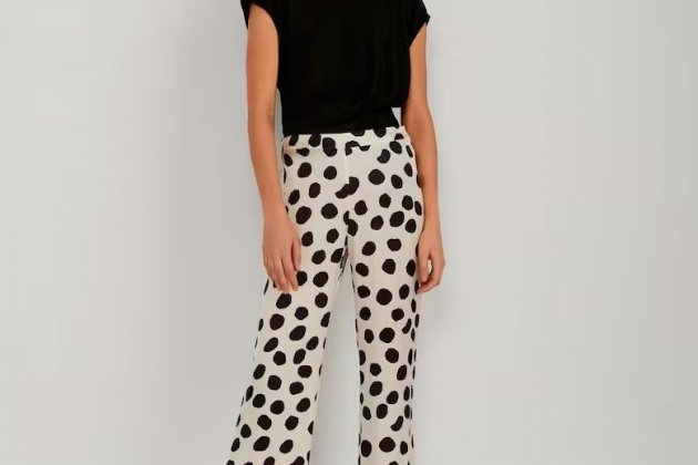 Pantalons rectes estampat mujer1 Pantalons rectes estampat mujer1