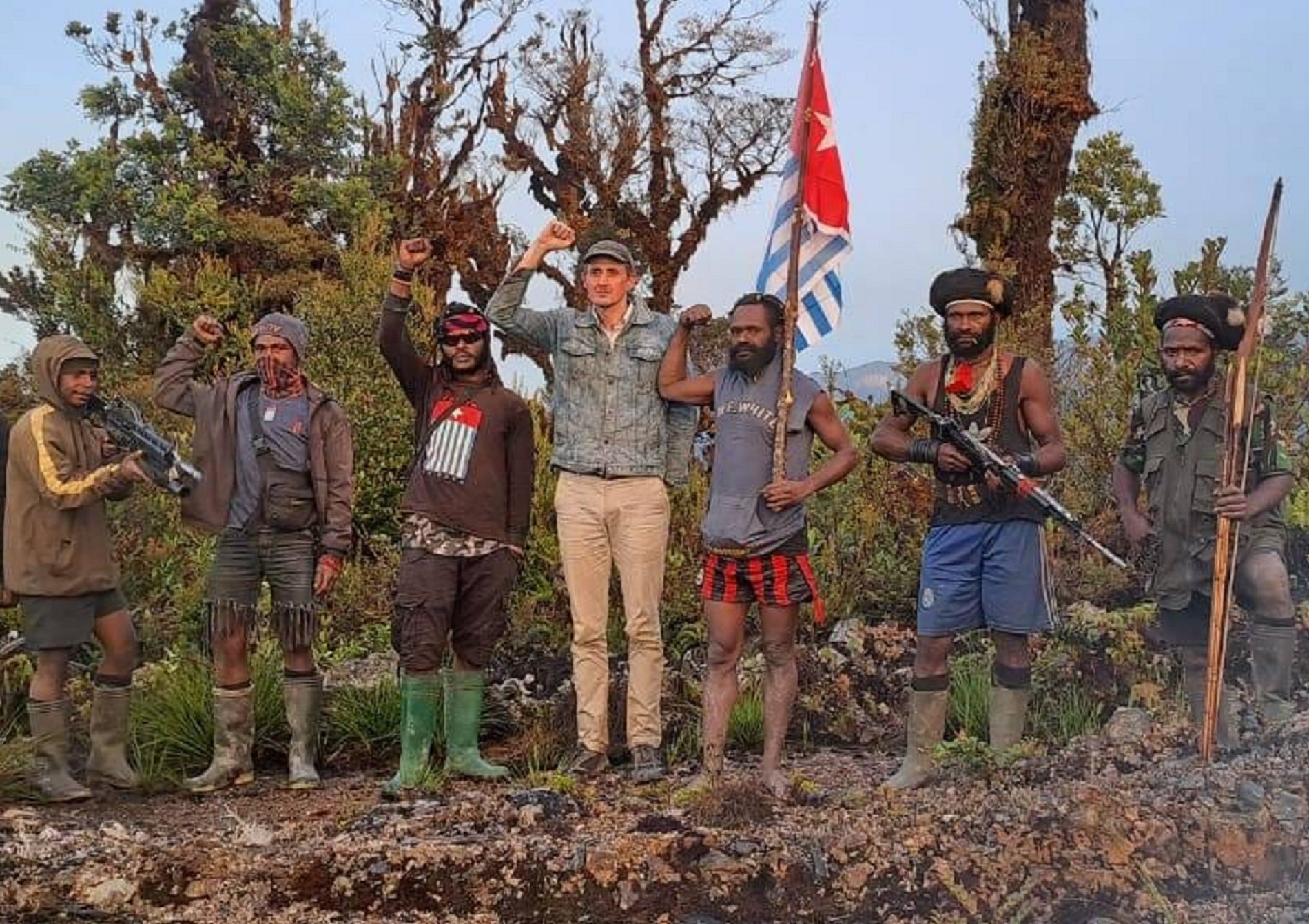 Capturen un pilot neozelandès a Papua Occidental: "M'alliberaran quan siguin independents"