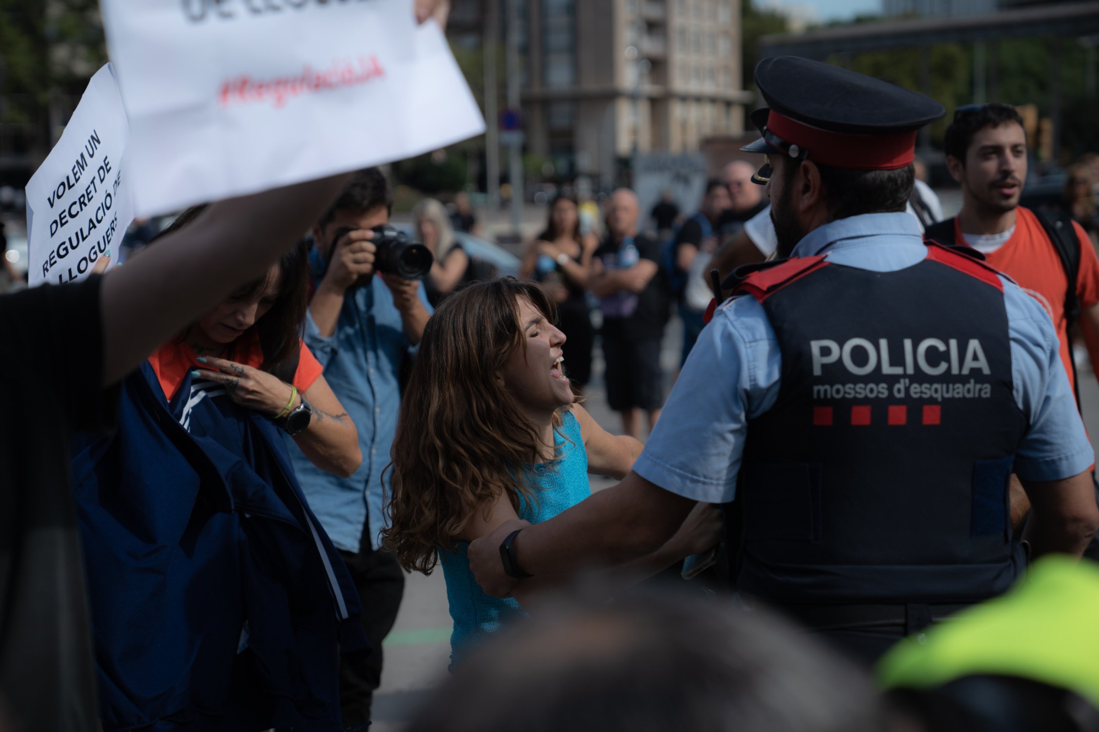 Los Mossos no quieren pagar las horas extras a la familia de un agente de Tarragona que ha muerto