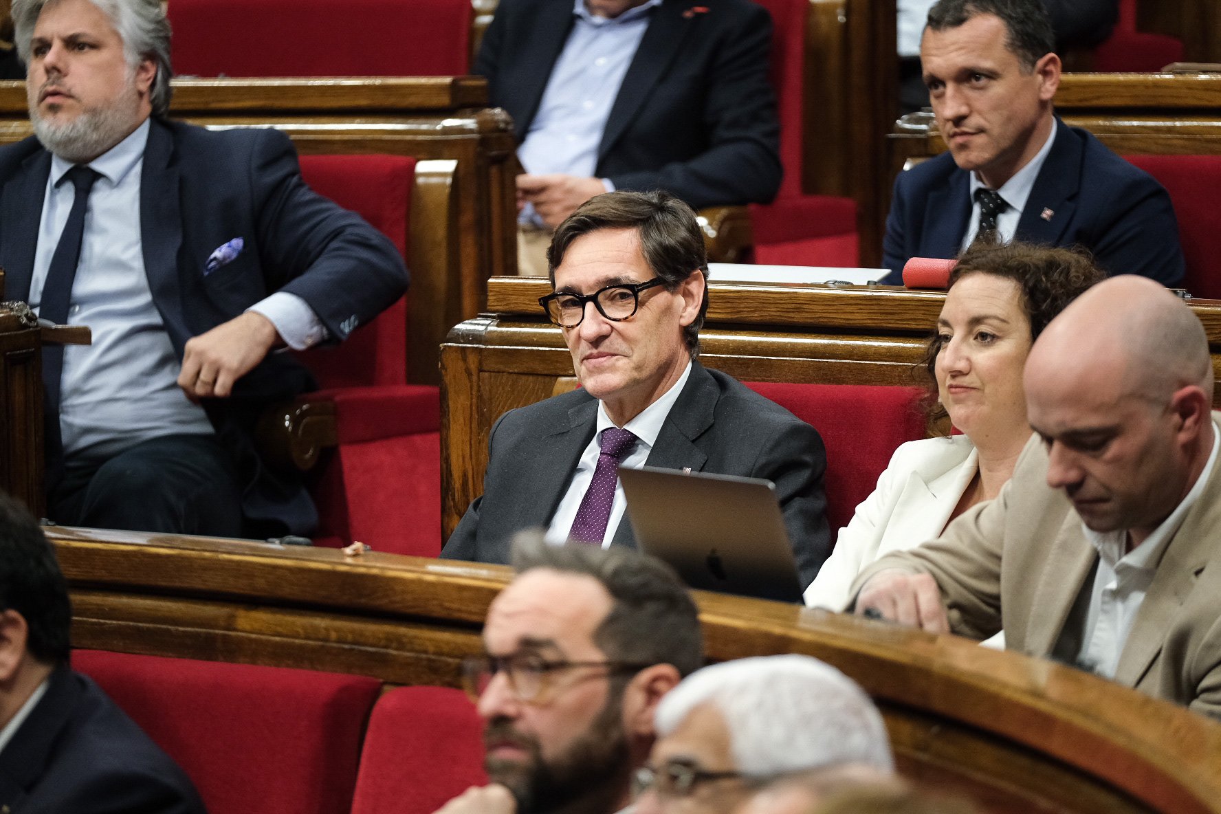 El PSC propone eliminar las pensiones vitalicias de los expresidentes del Parlament