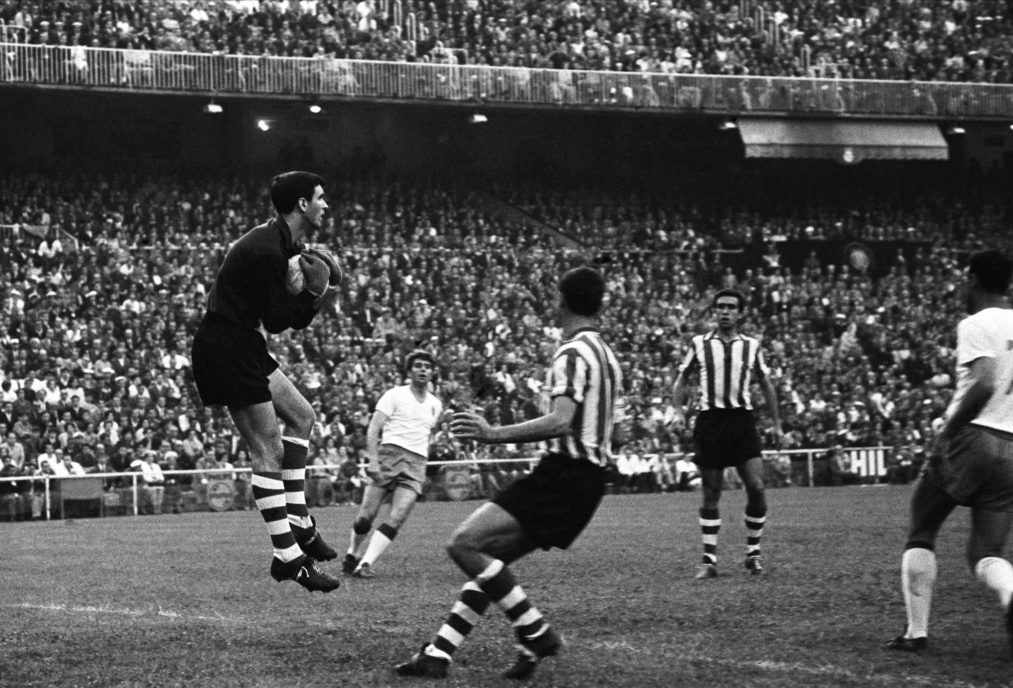 José Ángel Iribar y La Catedral del fútbol, una historia de amor que ya es eterna