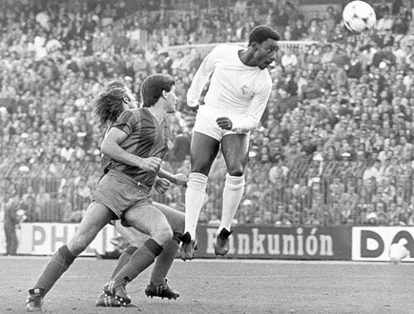 Laurie Cunningham: una historia de elegancia, soul y racismo en el fútbol