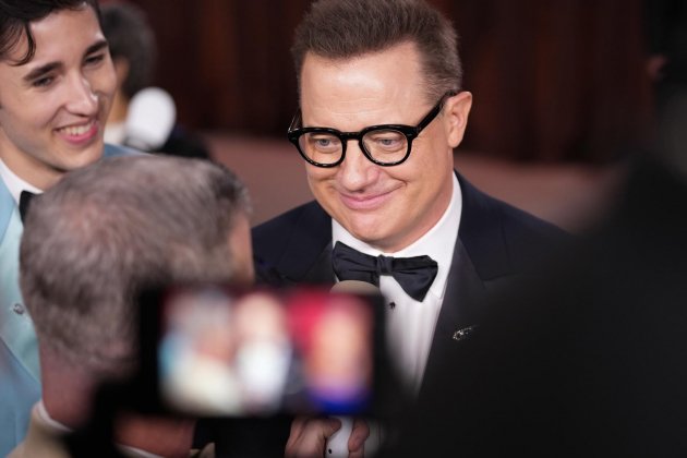 brendan fraser óscars 2023 alfombra / Efe brendan fraser óscars 2023 alfombra / Efe