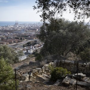 Una carretera "innecesaria" amenaza un poblado ibérico y espacios naturales de Badalona