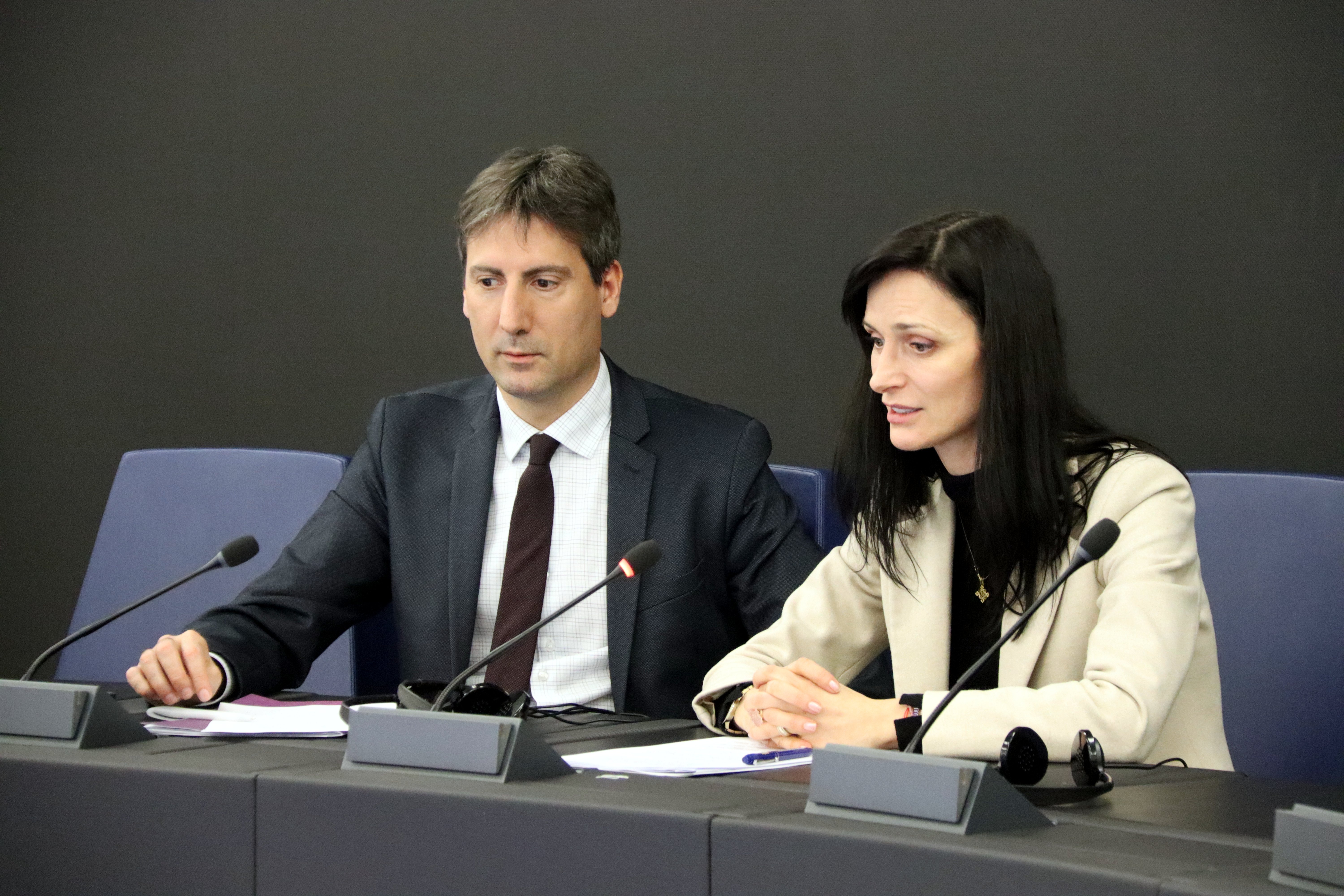 Eurodiputat ERC Jordi Sole amb eurocomissaria Mariya Gabriel / ACN