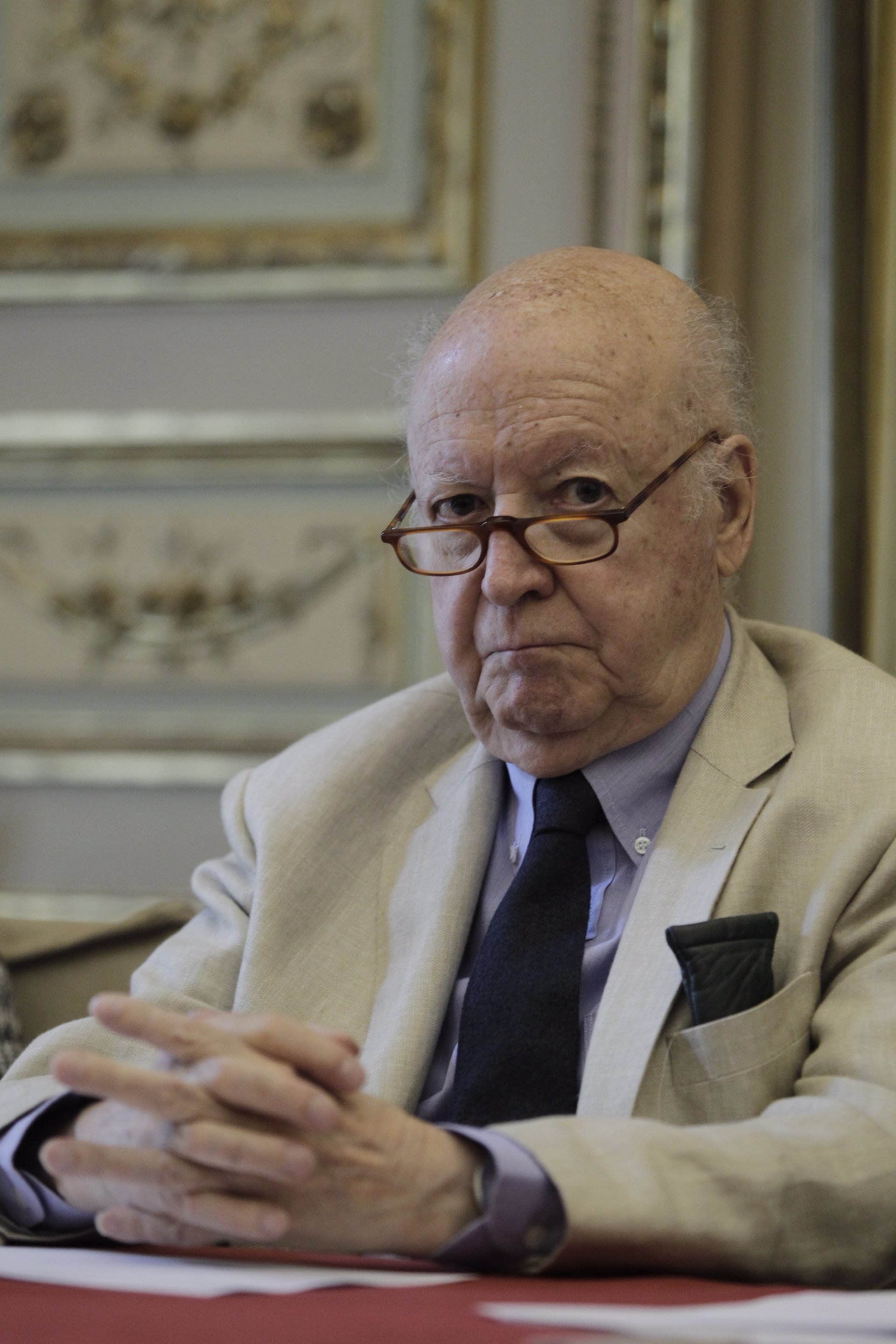 Mor l'escriptor xilè Jorge Edwards, que va viure uns anys exiliat a Catalunya