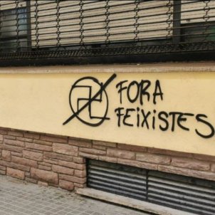 Societat Civil Catalana denuncia pintadas intimidatorias en el espacio donde celebra su asamblea anual