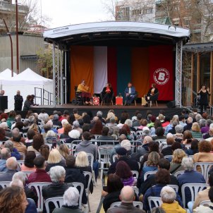 Amenacen amb boicots diaris la campanya electoral de Colau