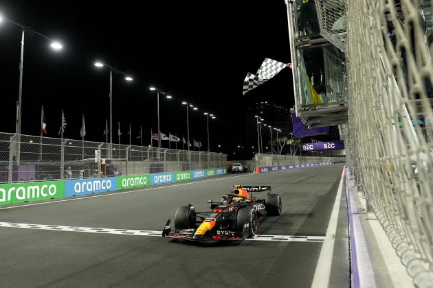 Checo Perez ganador Jeddah / Foto: EFE