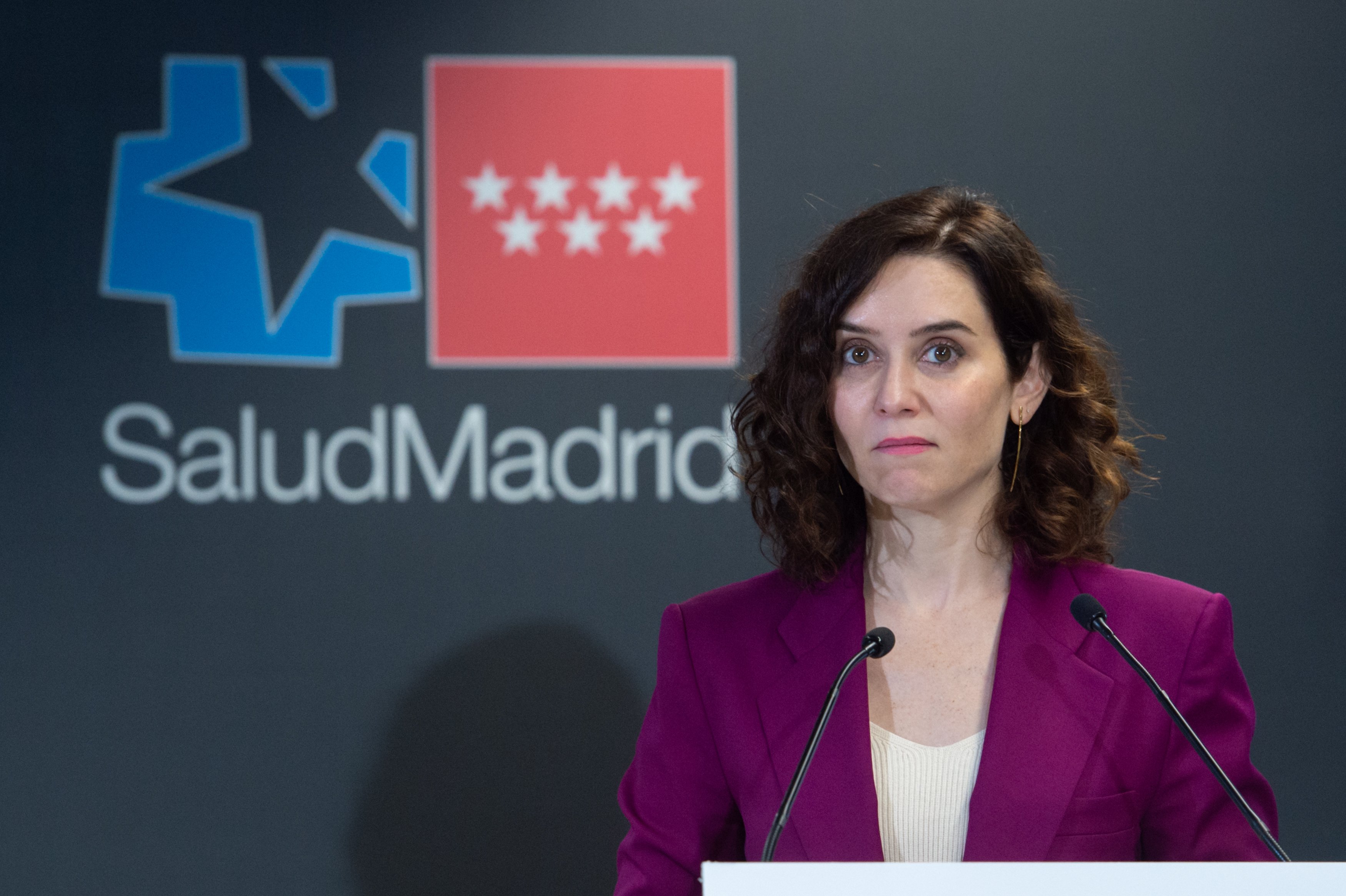 Nou cop per a Ayuso: la Comunitat de Madrid, condemnada per maltractar rastrejadors covid