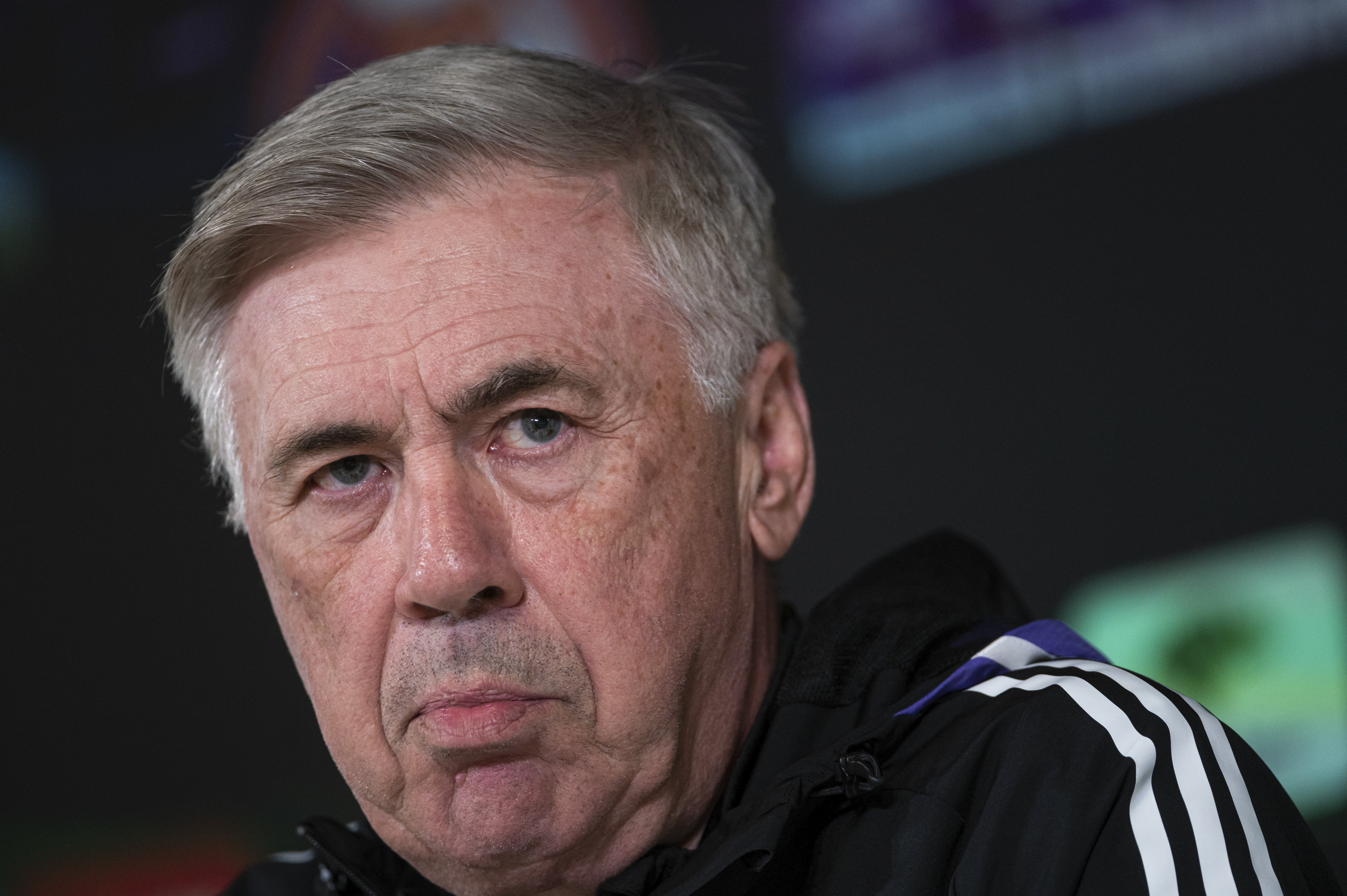 Ancelotti ha demanat a Florentino Pérez que el faci fora o el regali perquè no el vol al Reial Madrid