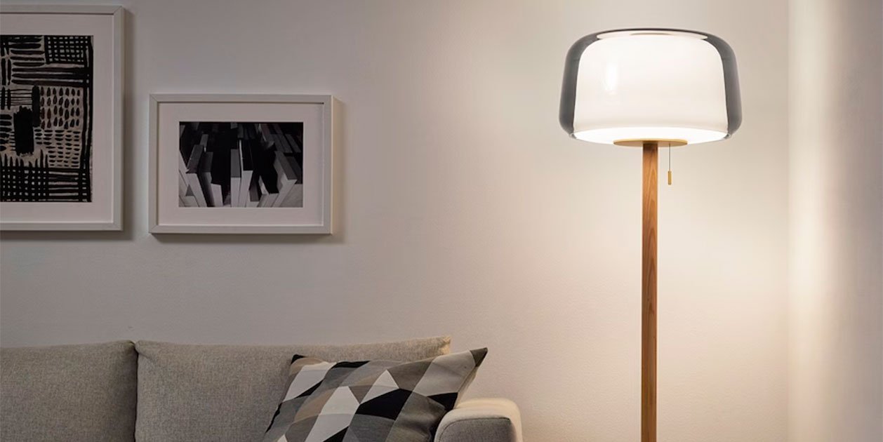Enamorarse es ver la nueva lámpara vintage de Ikea y no poder dejar de mirarla